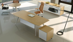 Contemporary 7 Feet Office Desk In Maple Veneer: Bossescabin.com